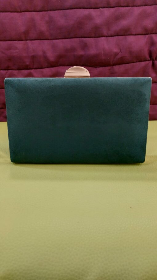 Cartera de mano verde, filo dorado