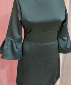 Vestido satinado negro