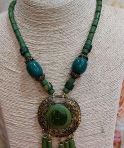 Collar piedra natural verde