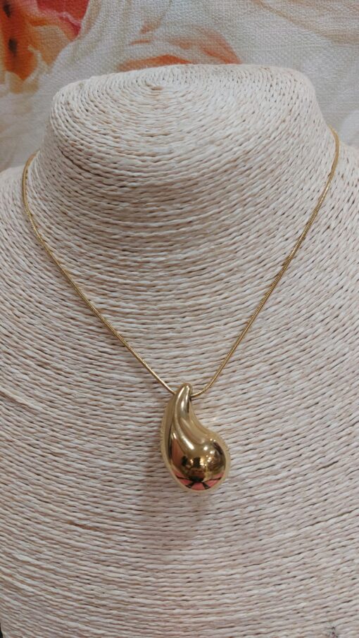 Collar lágrima