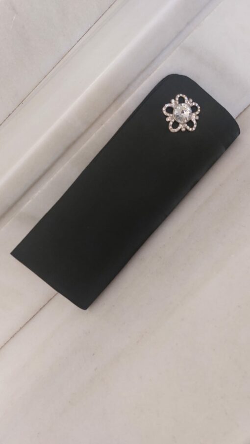 Cartera de mano negra , flor cristal - Imagen 2