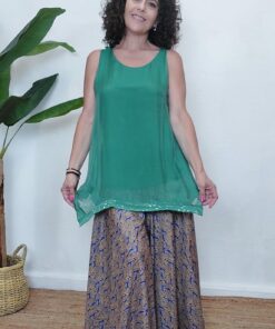 Blusón verde ,satinado, lentejuelas