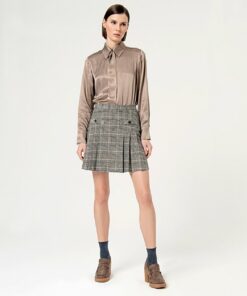 Falda corta con pliegues Negro