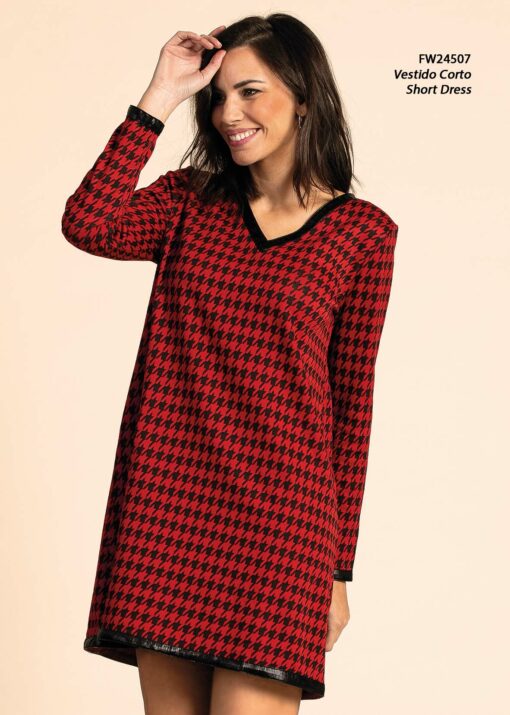 Vestido corto rojo carmin
