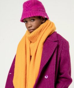 Sombrero bucket con pelo fucsia