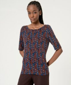 Camiseta escote barco, manga sobre codo azul