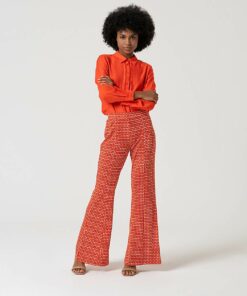 Pantalón largo tipo flare Rojo