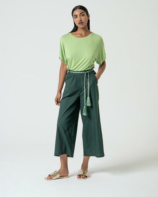 Pantalón recto con detalle cinturón fantasía Verde Botella