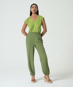 Pantalón jogger con bajo con cordón ajustable verde