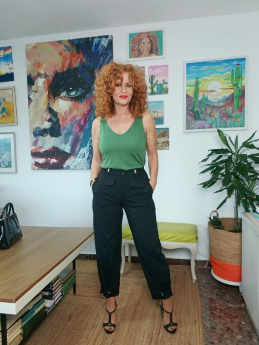 Top verde escote en V, filo lurex