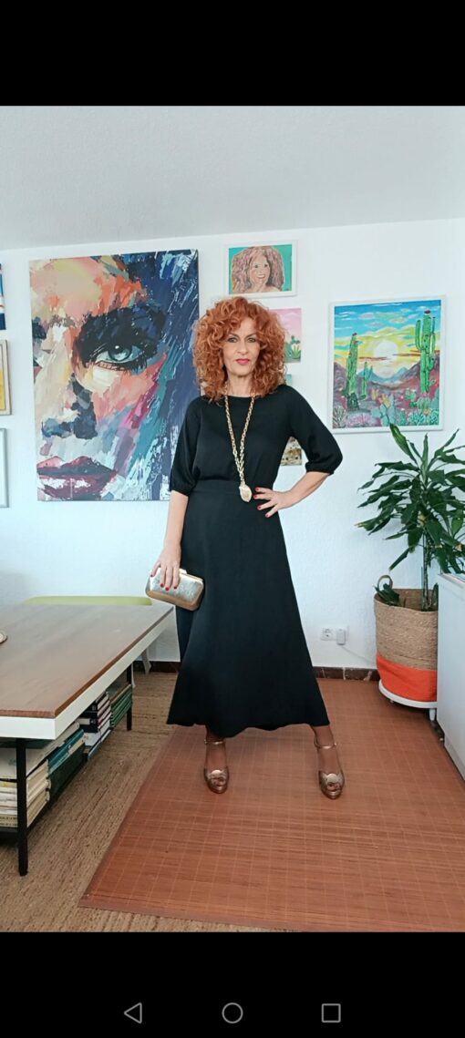 Falda midi, negro