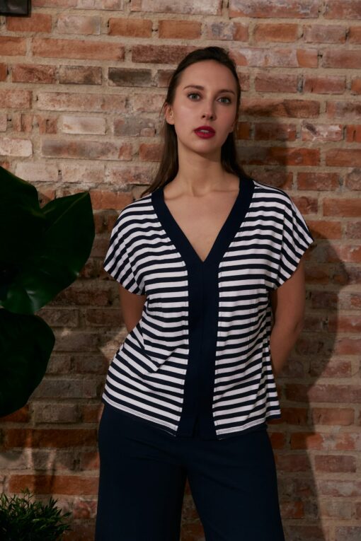 Camiseta m/corta rayas corte central