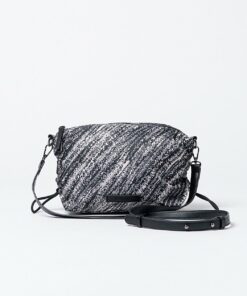 Bolso bandolera de nylon fruncido con cremallera Negro