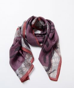 Pañuelo cuadrado estampado Gris