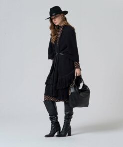Poncho abierto de tricot con detalle de flecos Negro