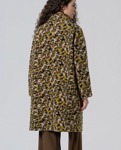 Abrigo de lana con estampado animal print. Verde - Imagen 2