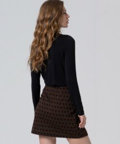 Alternative view of Falda corta con cruce frontal Negro