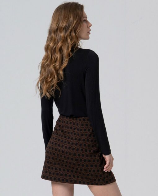 Falda corta con cruce frontal Negro - Imagen 2