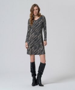 Vestido corto evasé Negro