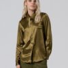 Camisa con lazada en cuello Verde