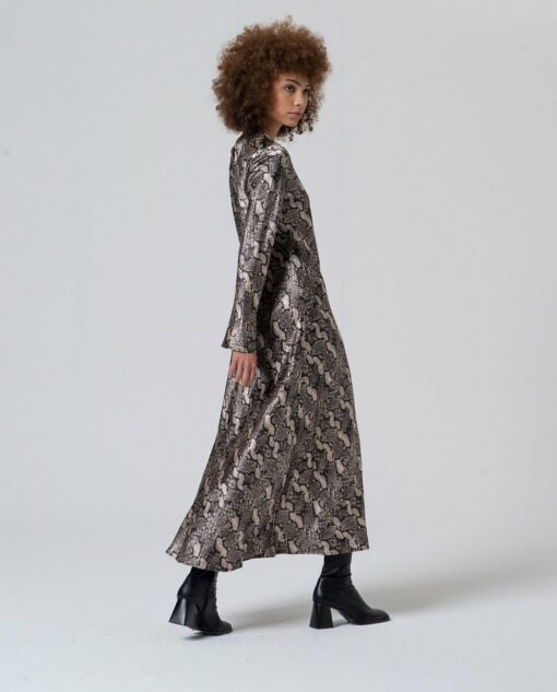 Vestido largo con estampado animal print. Gris - Imagen 2