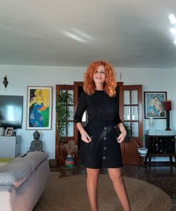 Falda corta evasé, negro.