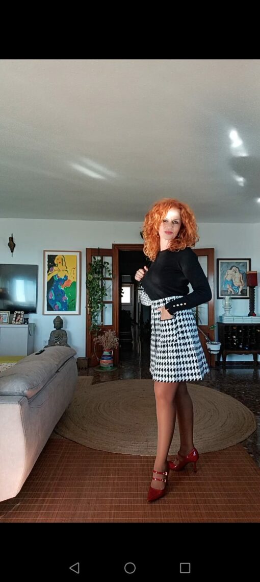 Falda evasé, pata de gallo