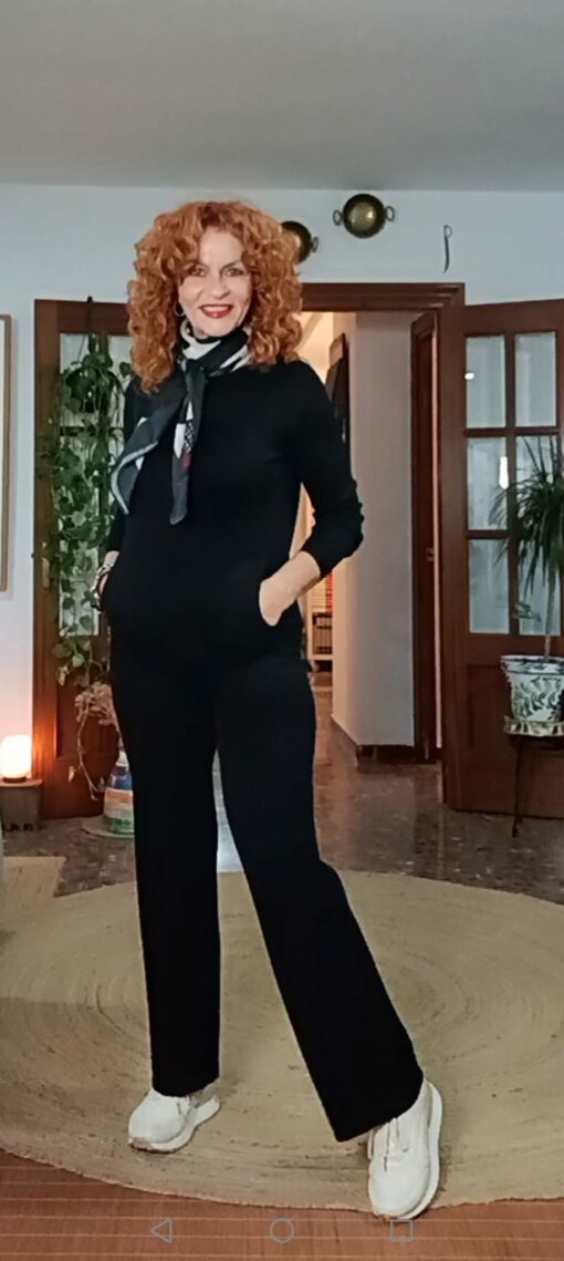 Pantalón punto negro