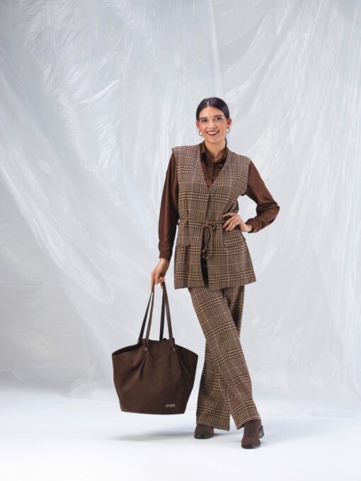Conjunto pantalón + chaleco + camisa