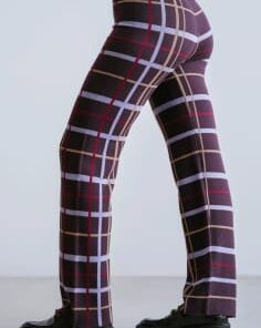 Pantalón jacquard, cuadros. Morado