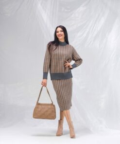 Conjunto pata de gallo, gris/camel. Falda+suéter
