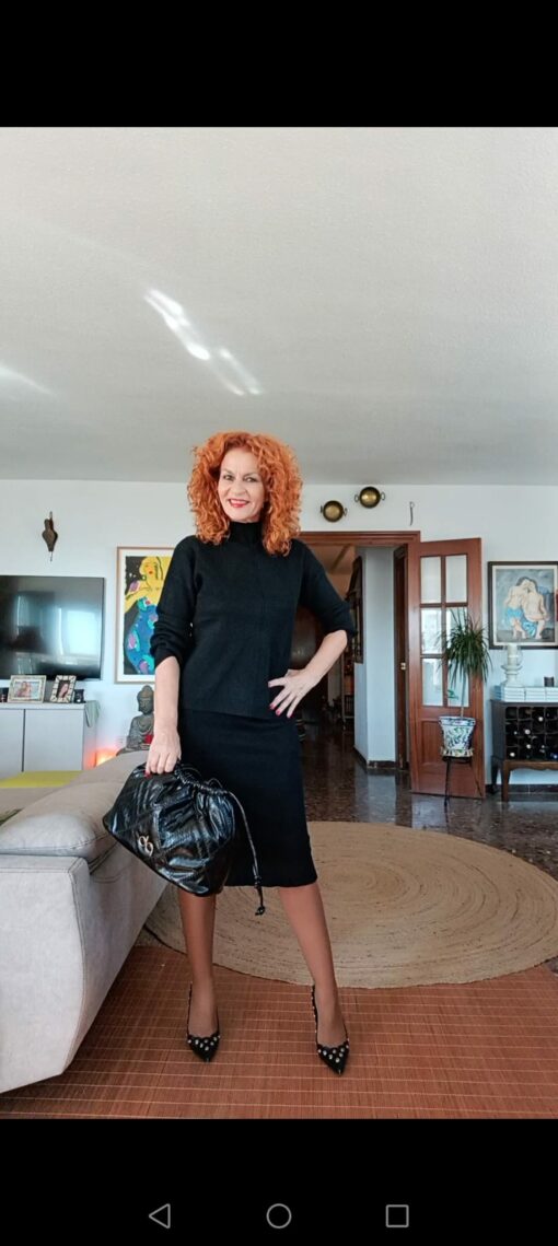Conjunto jersey + falda negro