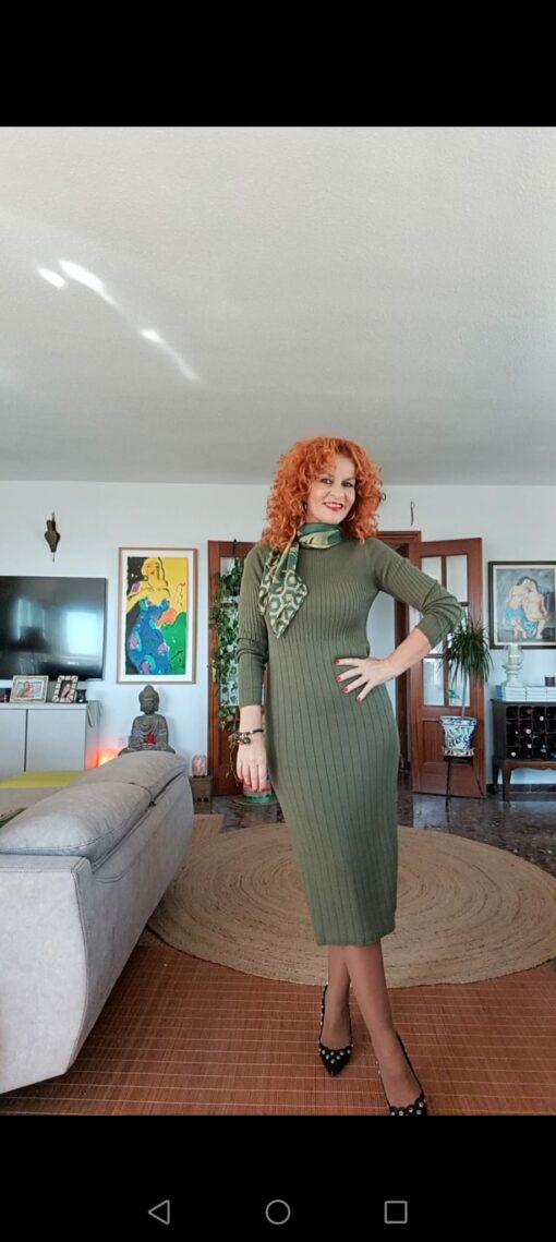Vestido canalé kaki - Imagen 2