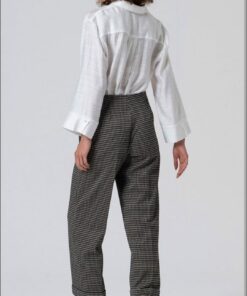 Alternative view of Pantalones rectos en pata de gallo. Negro