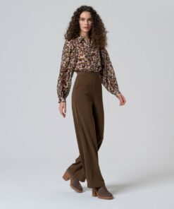 Pantalon con detalle en cinturilla Kaki oscuro