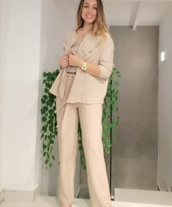 Alternative view of Pantalón bolsillos y cinturón beige