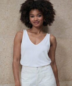 Top de tirantes blancos