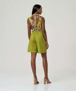Alternative view of Shorts Verde