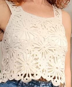 Alternative view of Top crochet flores