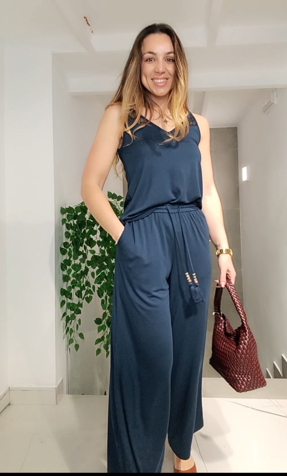 Pantalón goma bolsillos azul - Imagen 2