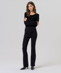Pantalón estilo flare Negro