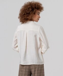 Alternative view of Camisa con frunces en hombros Crudo